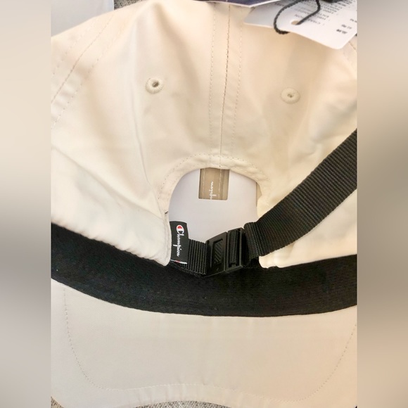 Champion InstaDry Adjustable Cap - Picture 7 of 9